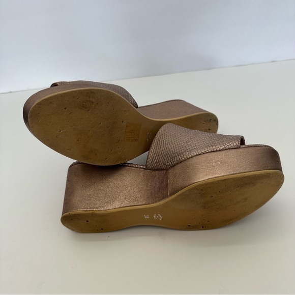 Gianni Ferrante Italian Gold Summer Platform Wedge Slide Sandal Size 38 - Picture 10 of 16